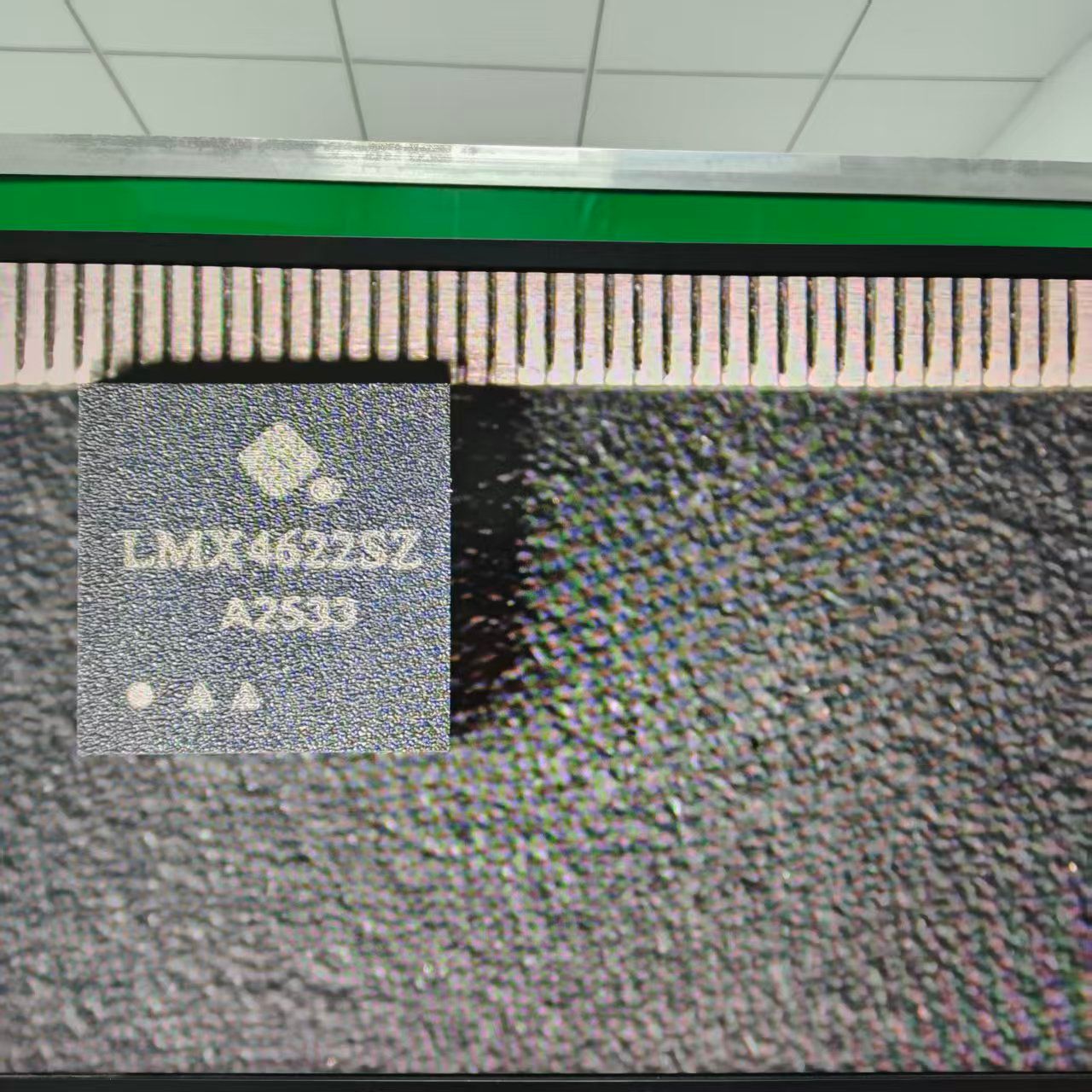 LMX4622SZ